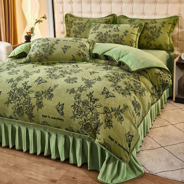 91家纺网 家纺一手货源 找家纺 栩裕 2025新款7斤重牛奶金貂绒印花牛奶绒四件套 花意浓