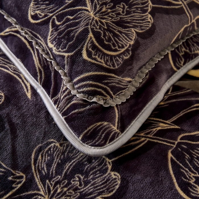 91家纺网 家纺一手货源 找家纺 栩裕 2025新款7斤重牛奶金貂绒印花牛奶绒四件套 林间晨曲