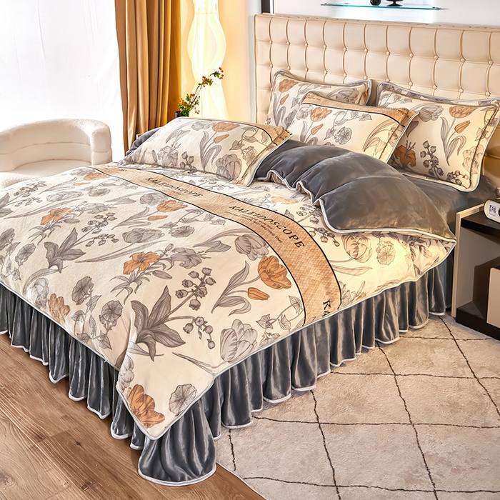 91家纺网 家纺一手货源 找家纺 栩裕 2025新款7斤重牛奶金貂绒印花牛奶绒四件套 林间晨曲