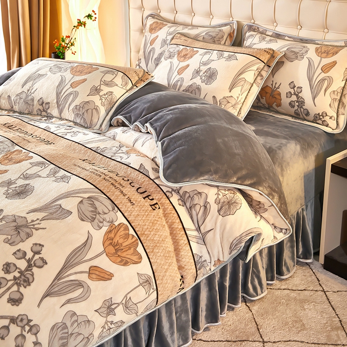 91家纺网 家纺一手货源 找家纺 栩裕 2025新款7斤重牛奶金貂绒印花牛奶绒四件套 林间晨曲