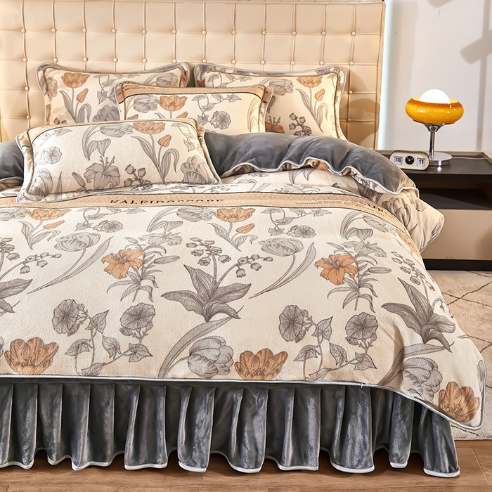 91家纺网 家纺一手货源 找家纺 栩裕 2025新款7斤重牛奶金貂绒印花牛奶绒四件套 林间晨曲