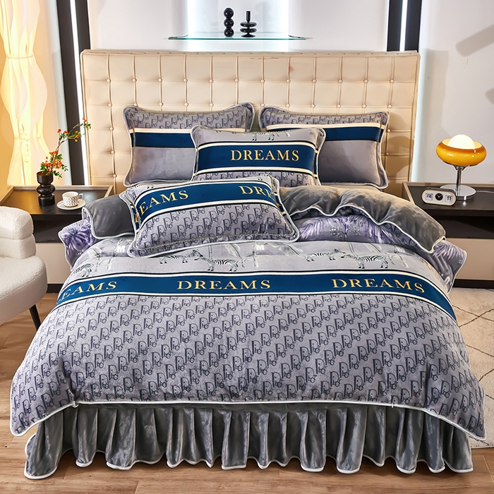 91家纺网 家纺一手货源 找家纺 栩裕 2025新款7斤重牛奶金貂绒印花牛奶绒四件套 骑士