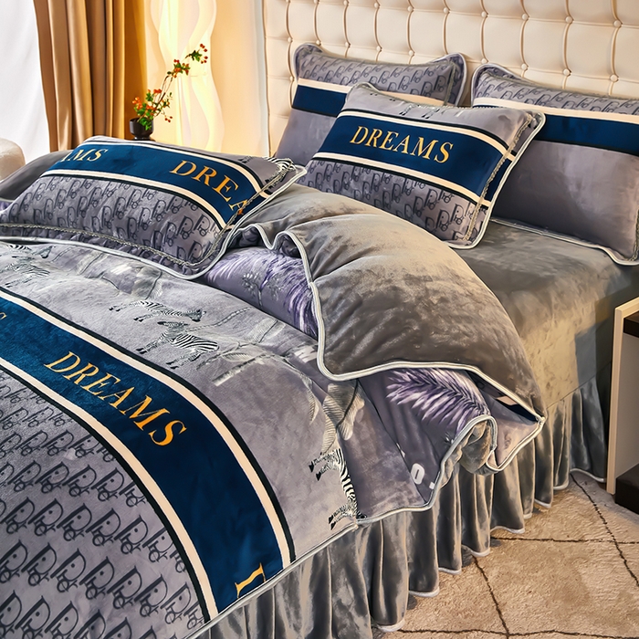 91家纺网 家纺一手货源 找家纺 栩裕 2025新款7斤重牛奶金貂绒印花牛奶绒四件套 骑士