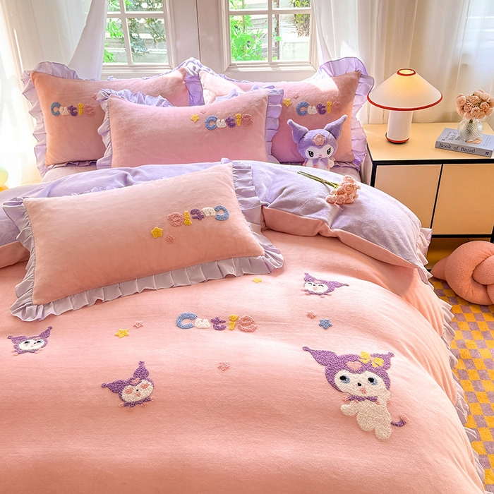 91家纺网 家纺一手货源 找家纺 （总）雨菲家纺 2025新款高克重加厚牛奶绒毛巾绣韩版荷叶花边四件套-美美兔