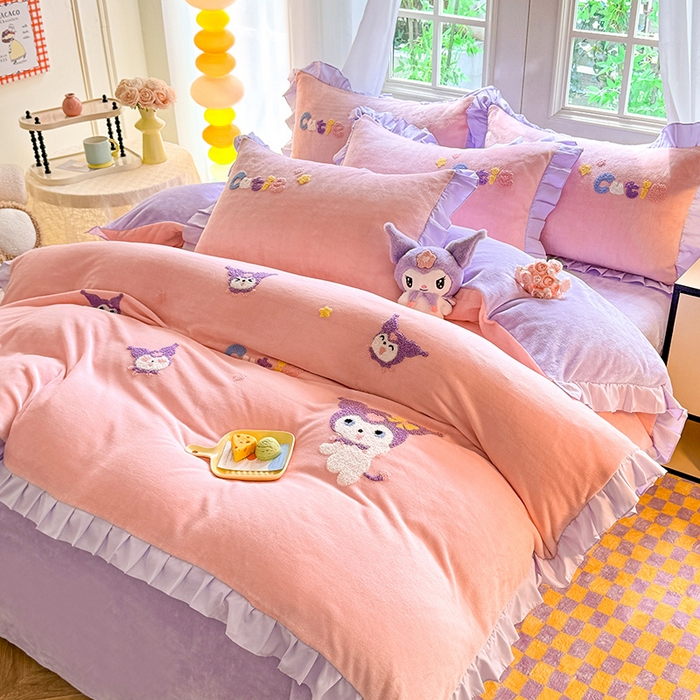 91家纺网 家纺一手货源 找家纺 雨菲家纺 2025新款高克重加厚牛奶绒毛巾绣韩版荷叶花边四件套-美美兔 美美兔粉紫