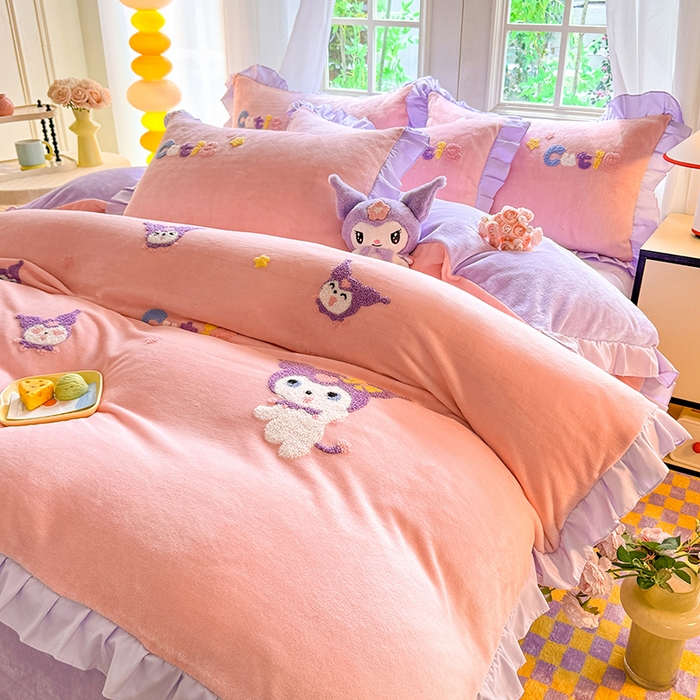 91家纺网 家纺一手货源 找家纺 雨菲家纺 2025新款高克重加厚牛奶绒毛巾绣韩版荷叶花边四件套-美美兔 美美兔粉紫