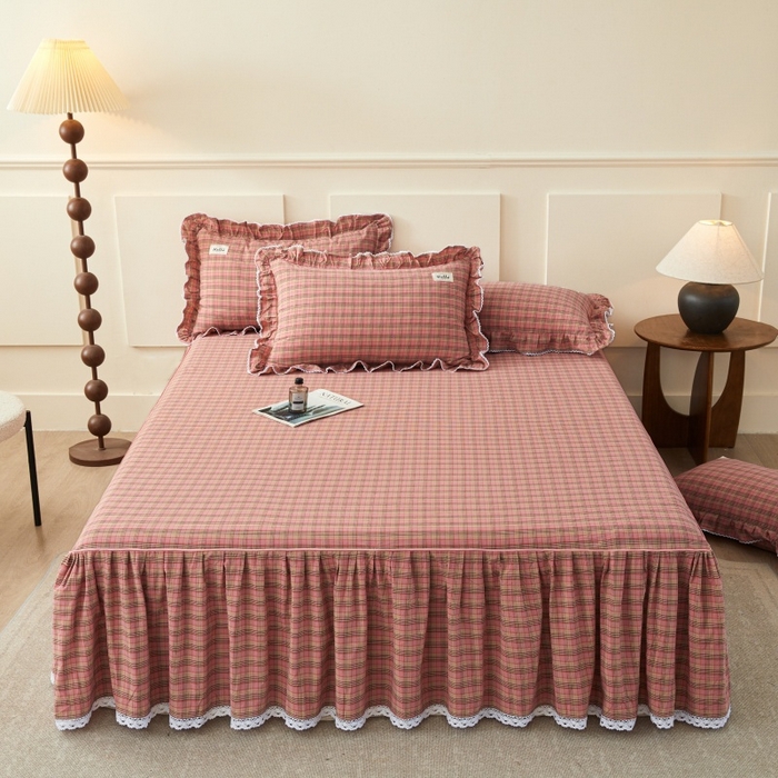 91家纺网 家纺一手货源 找家纺 缦彩 2025新款纯棉水洗棉床裙床罩四件套全棉防滑防尘保护套床单套件 艾米-粉