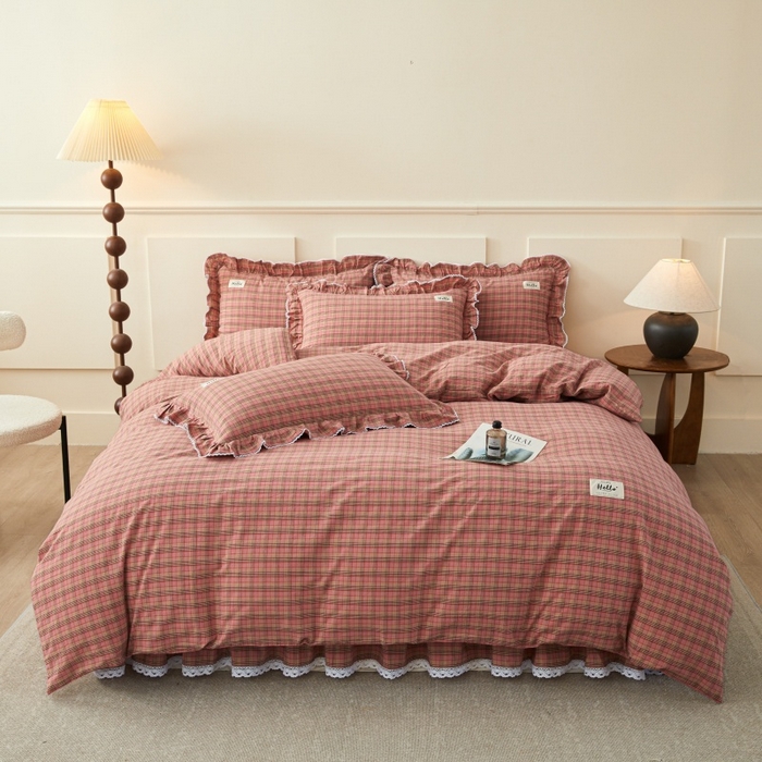 91家纺网 家纺一手货源 找家纺 缦彩 2025新款纯棉水洗棉床裙床罩四件套全棉防滑防尘保护套床单套件 艾米-粉