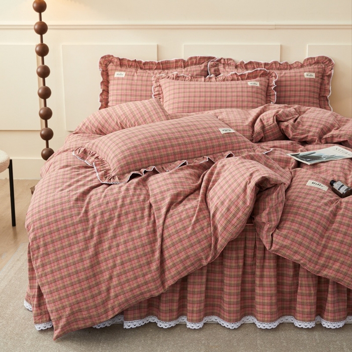 91家纺网 家纺一手货源 找家纺 缦彩 2025新款纯棉水洗棉床裙床罩四件套全棉防滑防尘保护套床单套件 艾米-粉