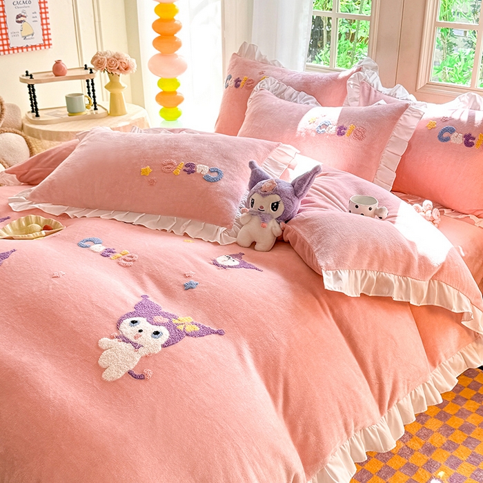 91家纺网 家纺一手货源 找家纺 雨菲家纺 2025新款高克重加厚牛奶绒毛巾绣韩版荷叶花边四件套-美美兔 美美兔粉