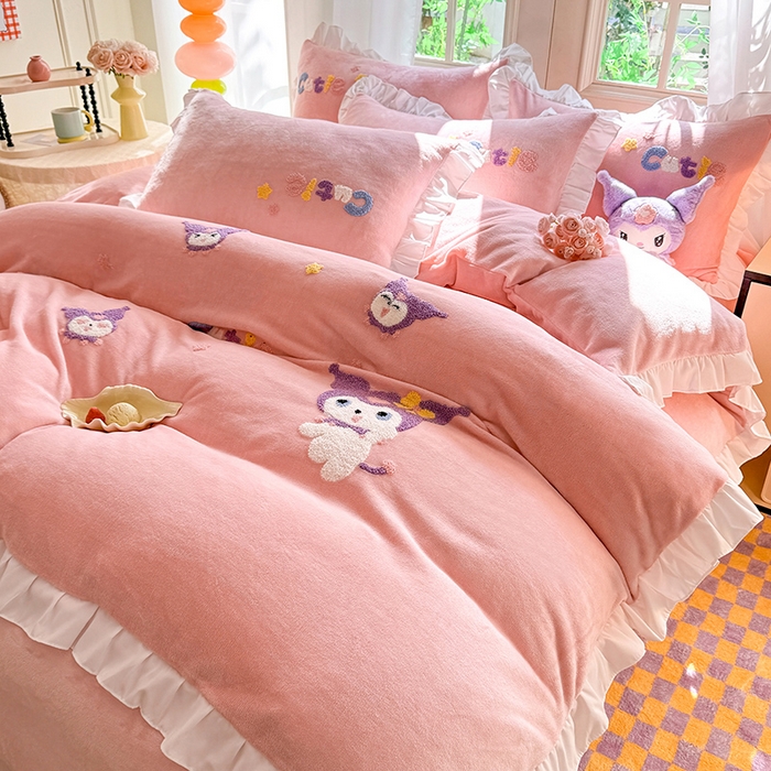 91家纺网 家纺一手货源 找家纺 雨菲家纺 2025新款高克重加厚牛奶绒毛巾绣韩版荷叶花边四件套-美美兔 美美兔粉