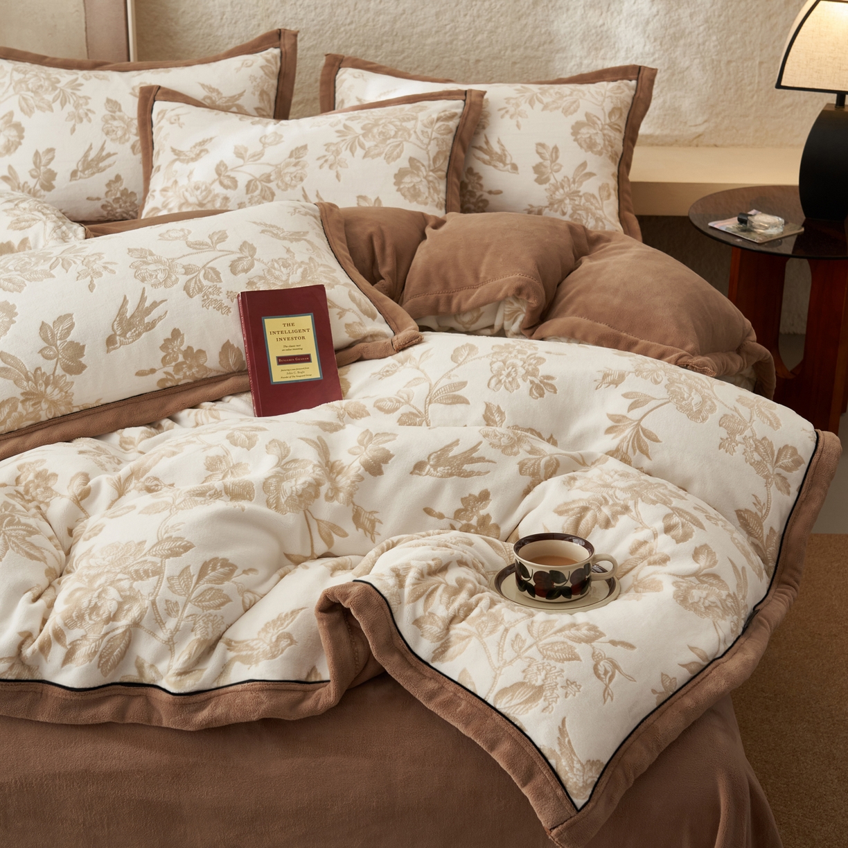 91家纺网 家纺一手货源 找家纺 子由家居 2025新款230g牛奶绒染色雕花可拆洗被套冬被 雕花被套-玛雅