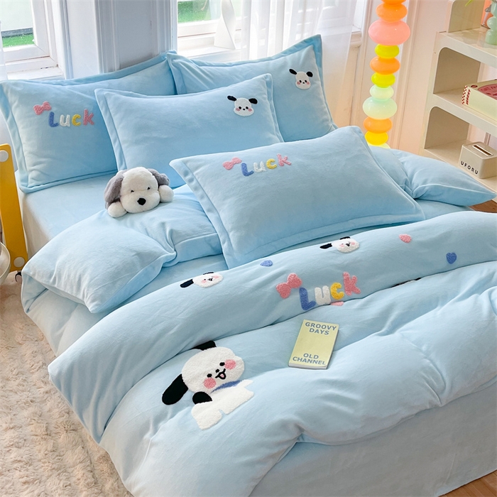 91家纺网 家纺一手货源 找家纺 （总）雨菲家纺 2025新款高克重加厚简约毛巾绣花牛奶绒四件套