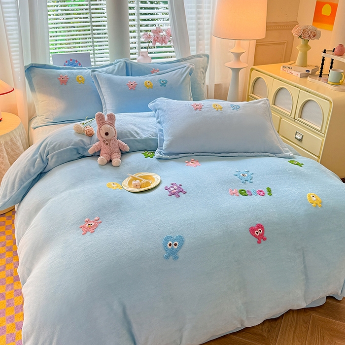 91家纺网 家纺一手货源 找家纺 （总）雨菲家纺 2025新款高克重加厚简约毛巾绣花牛奶绒四件套