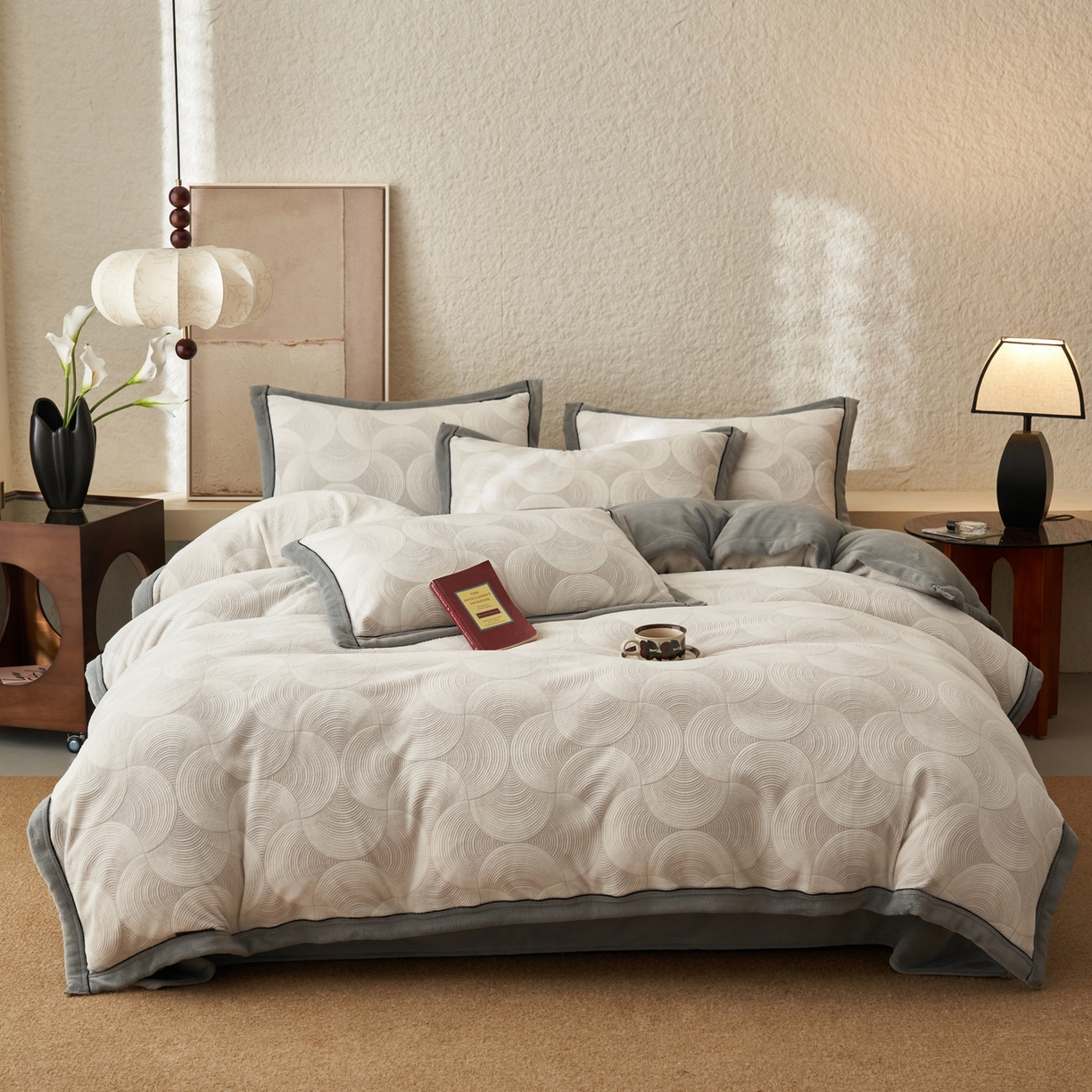 91家纺网 家纺一手货源 找家纺 子由家居 2025新款230g牛奶绒染色雕花可拆洗被套冬被 雕花被套-年轮