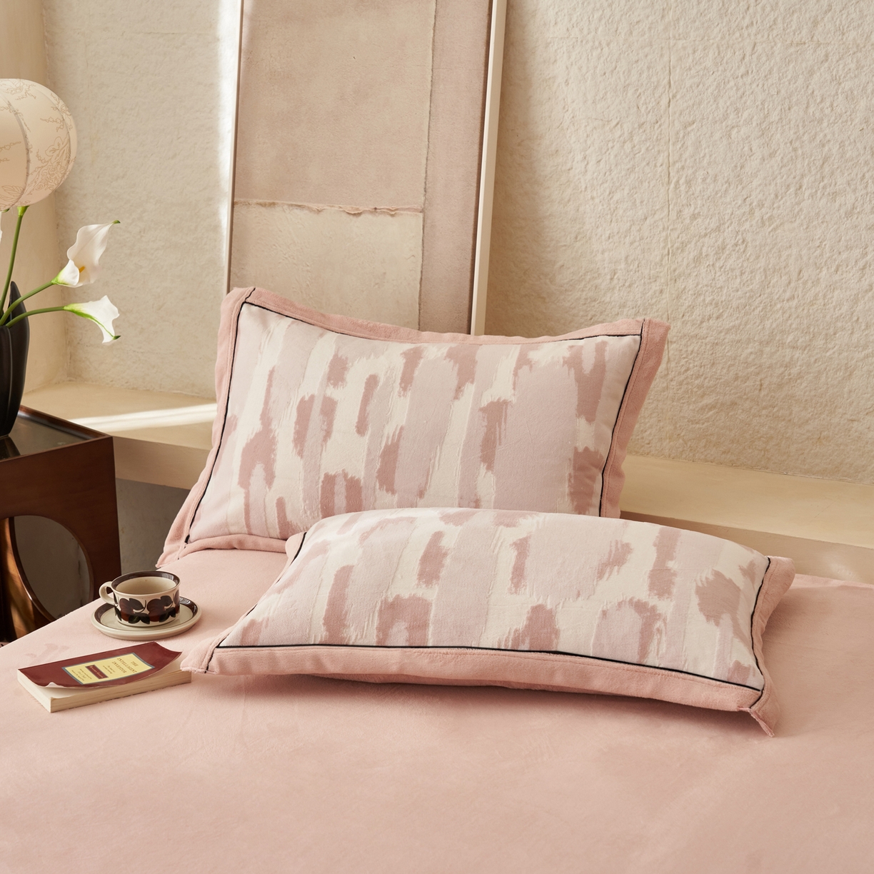 91家纺网 家纺一手货源 找家纺 子由家居 2025新款230g牛奶绒染色雕花可拆洗被套冬被 雕花被套-云中行