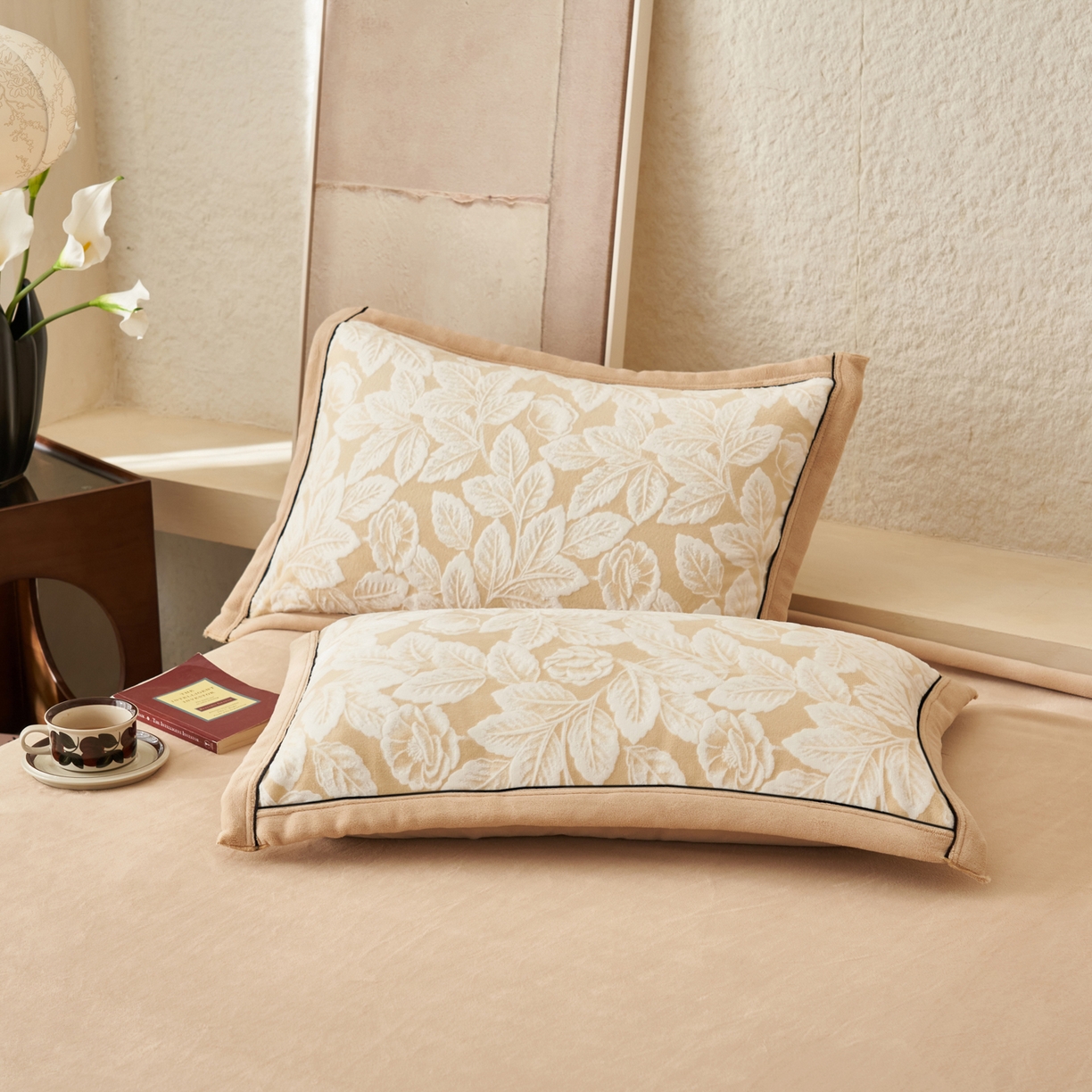 91家纺网 家纺一手货源 找家纺 子由家居 2025新款230g牛奶绒染色雕花可拆洗被套冬被 雕花被套-叶茂