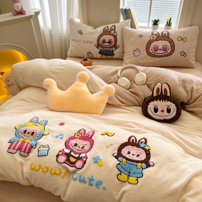 91家纺网 家纺一手货源 找家纺 徕米家居 2025新款卡通毛巾绣绣花牛奶绒四件套 拉布布