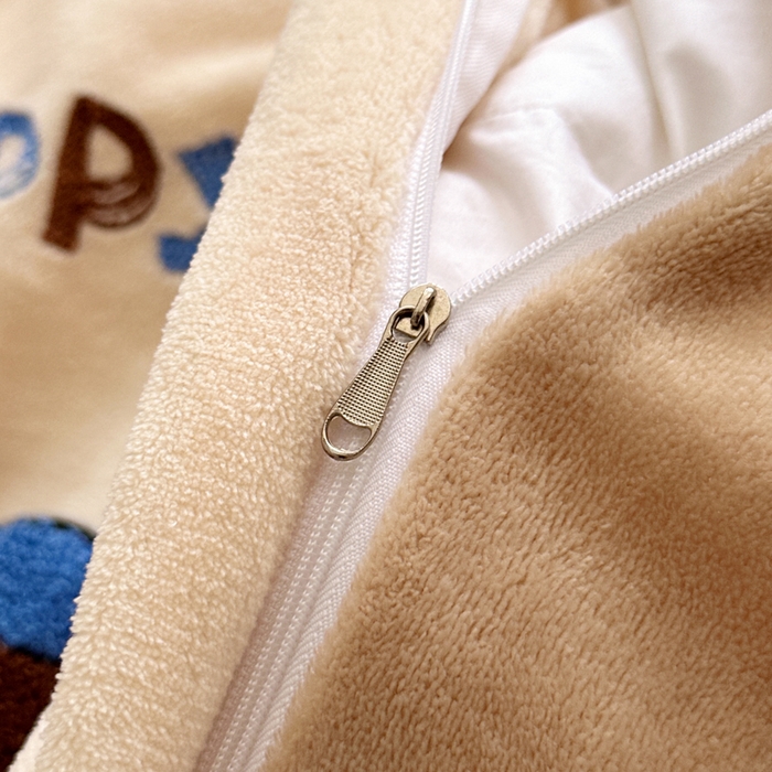 91家纺网 家纺一手货源 找家纺 徕米家居 2025新款卡通毛巾绣绣花牛奶绒四件套 奔跑小狗