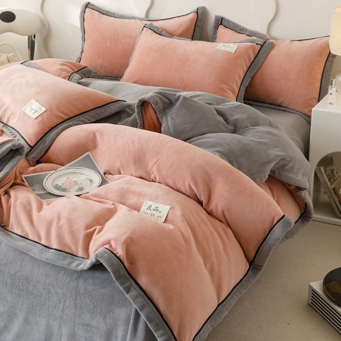 91家纺网 家纺一手货源 找家纺 子由家居 2024新款牛奶绒双拼可拆洗冬被被子被芯 双拼可拆洗-豆沙+浅灰