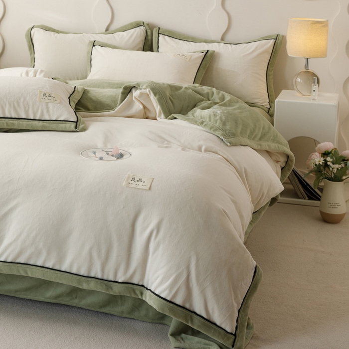 91家纺网 家纺一手货源 找家纺 子由家居 2024新款牛奶绒双拼可拆洗冬被被子被芯 双拼可拆洗-米白+浅水绿