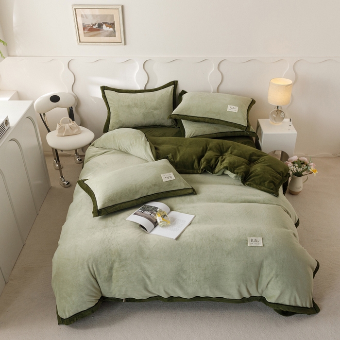 91家纺网 家纺一手货源 找家纺 子由家居 2024新款牛奶绒双拼可拆洗冬被被子被芯 双拼可拆洗-浅水绿+橄榄绿