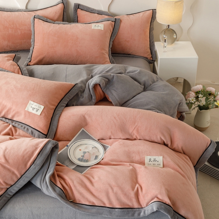 91家纺网 家纺一手货源 找家纺 子由家居 2024新款牛奶绒双拼可拆洗冬被被子被芯 双拼可拆洗-豆沙+浅灰