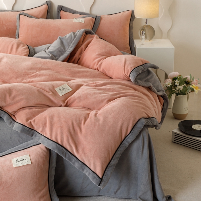 91家纺网 家纺一手货源 找家纺 子由家居 2024新款牛奶绒双拼可拆洗冬被被子被芯 双拼可拆洗-豆沙+浅灰