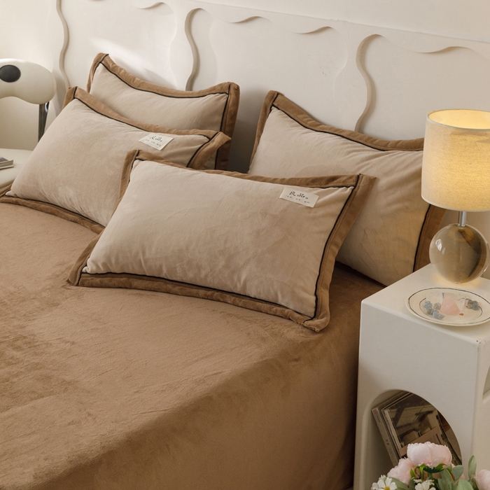 91家纺网 家纺一手货源 找家纺 子由家居 2024新款牛奶绒双拼可拆洗冬被被子被芯 双拼可拆洗-米驼+奶茶咖