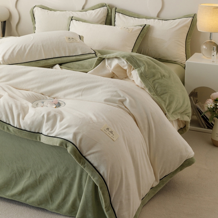 91家纺网 家纺一手货源 找家纺 子由家居 2024新款牛奶绒双拼可拆洗冬被被子被芯 双拼可拆洗-米白+浅水绿