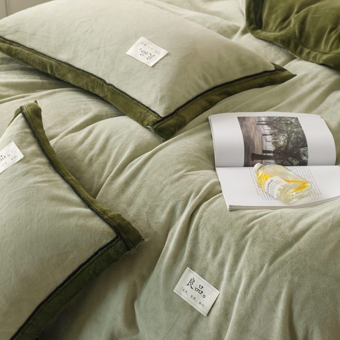 91家纺网 家纺一手货源 找家纺 子由家居 2024新款牛奶绒双拼可拆洗冬被被子被芯 双拼可拆洗-浅水绿+橄榄绿