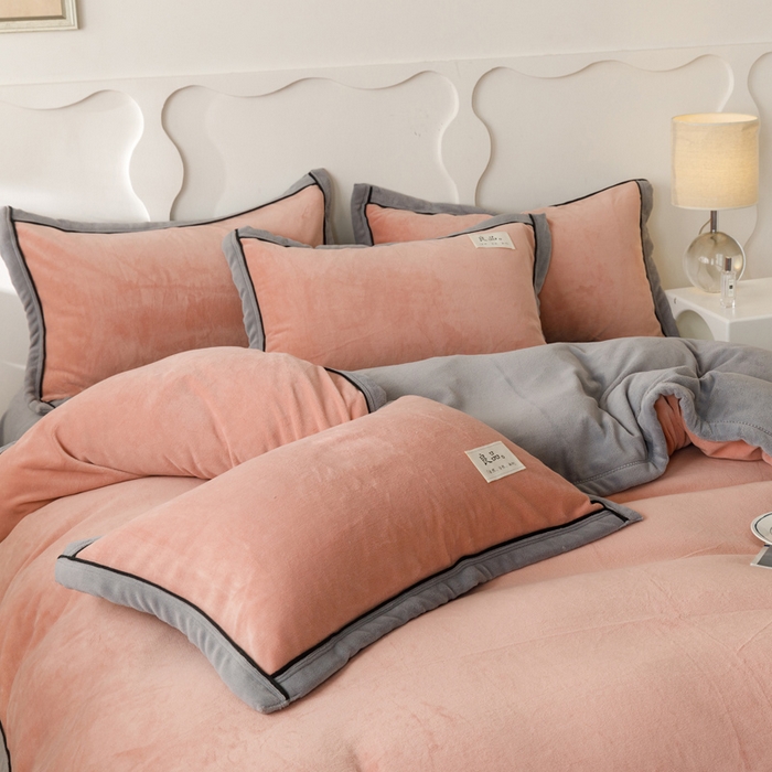 91家纺网 家纺一手货源 找家纺 子由家居 2024新款牛奶绒双拼可拆洗冬被被子被芯 双拼可拆洗-豆沙+浅灰