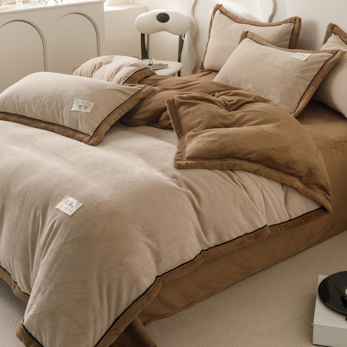 91家纺网 家纺一手货源 找家纺 子由家居 2024新款牛奶绒双拼可拆洗冬被被子被芯 双拼可拆洗-米驼+奶茶咖