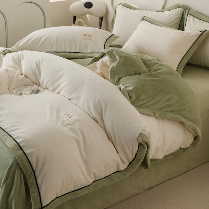91家纺网 家纺一手货源 找家纺 子由家居 2024新款牛奶绒双拼可拆洗冬被被子被芯 双拼可拆洗-米白+浅水绿