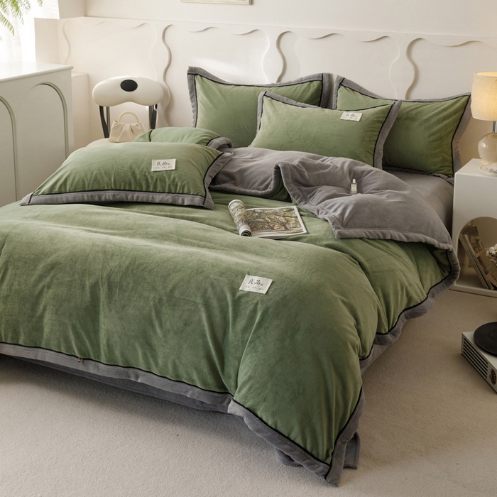 91家纺网 家纺一手货源 找家纺 子由家居 2024新款牛奶绒双拼可拆洗冬被被子被芯 双拼可拆洗-牛油果绿+浅灰