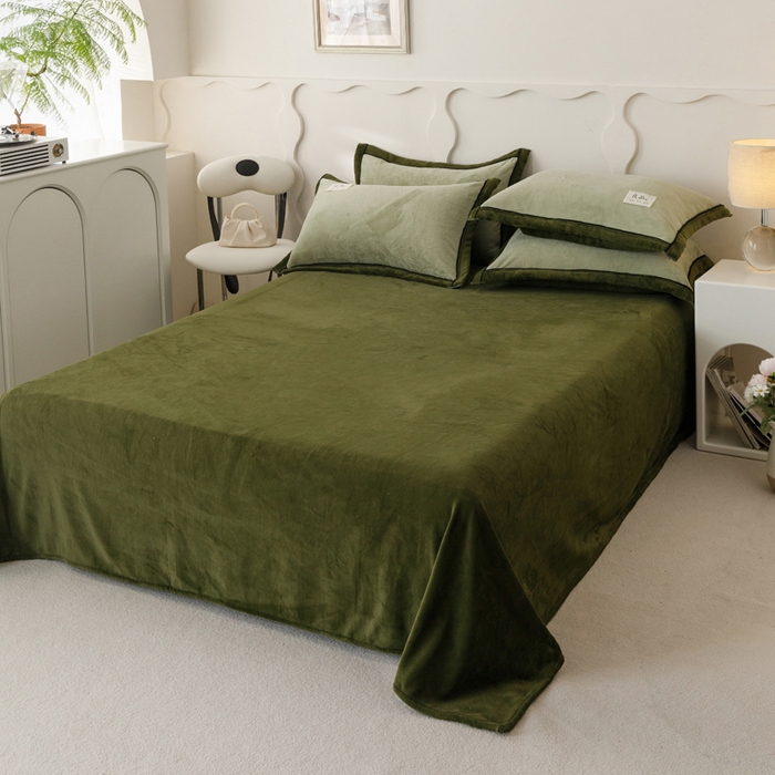 91家纺网 家纺一手货源 找家纺 子由家居 2024新款牛奶绒双拼可拆洗冬被被子被芯 双拼可拆洗-浅水绿+橄榄绿