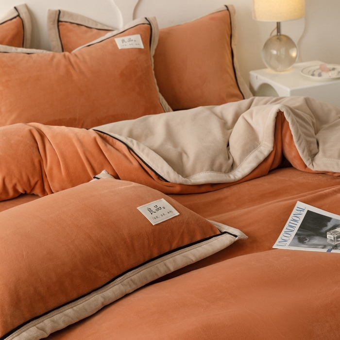 91家纺网 家纺一手货源 找家纺 子由家居 2024新款牛奶绒双拼可拆洗冬被被子被芯 双拼可拆洗-焦糖+米驼