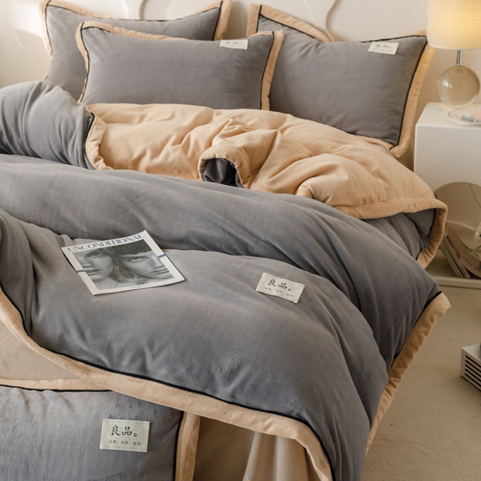 91家纺网 家纺一手货源 找家纺 子由家居 2024新款牛奶绒双拼可拆洗冬被被子被芯 双拼可拆洗-浅灰+米金