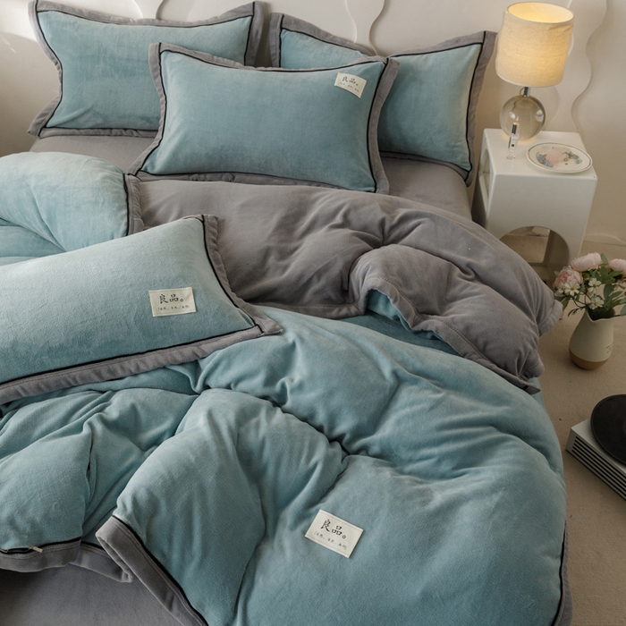 91家纺网 家纺一手货源 找家纺 子由家居 2024新款牛奶绒双拼可拆洗冬被被子被芯 双拼可拆洗-宾利蓝+浅灰