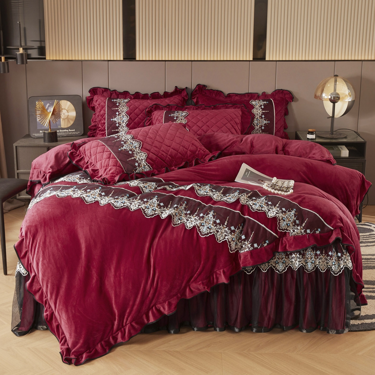 91家纺网 家纺一手货源 找家纺 （总）恋尚 2025新款水晶绒保暖床裙四件套-梵蒂莎（控价）