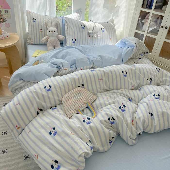 91家纺网 家纺一手货源 找家纺 玉海棠家纺 2025新款云感双层纱暗合四件套 竖条小狗