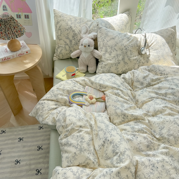 91家纺网 家纺一手货源 找家纺 玉海棠家纺 2025新款云感双层纱暗合四件套 彼岸花