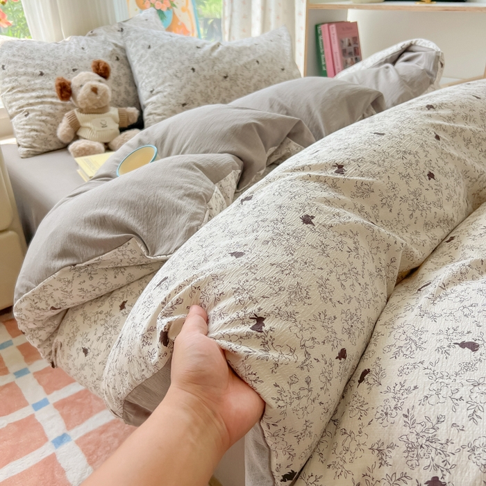 91家纺网 家纺一手货源 找家纺 玉海棠家纺 2025新款云感双层纱暗合四件套 兔与晚风