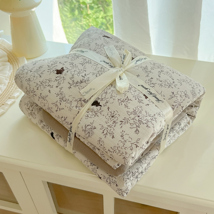 91家纺网 家纺一手货源 找家纺 玉海棠家纺 2025新款云感双层纱暗合四件套 兔与晚风