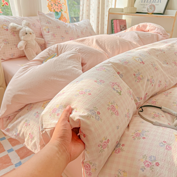 91家纺网 家纺一手货源 找家纺 玉海棠家纺 2025新款云感双层纱暗合四件套 花园小猫