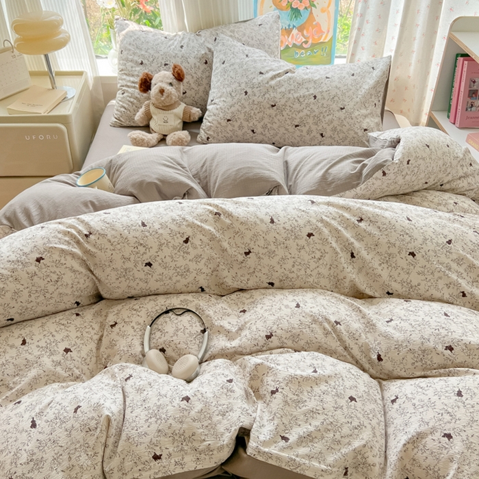 91家纺网 家纺一手货源 找家纺 玉海棠家纺 2025新款云感双层纱暗合四件套 兔与晚风