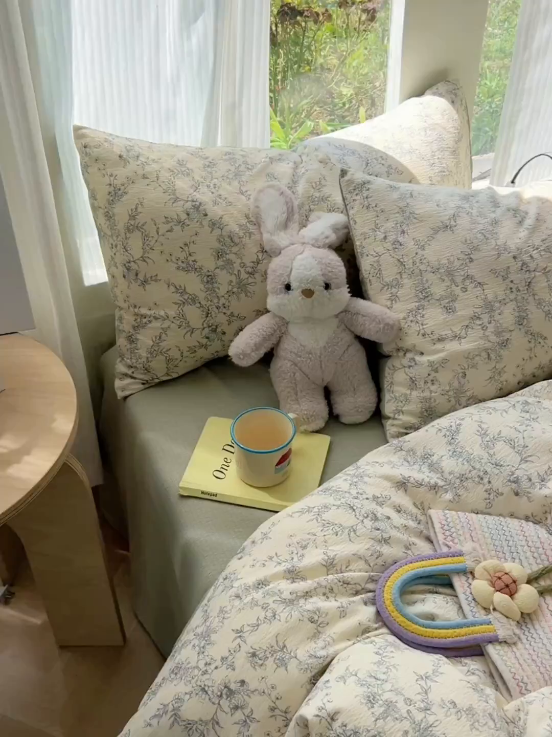 91家纺网 家纺一手货源 找家纺 玉海棠家纺 2025新款云感双层纱暗合四件套 彼岸花