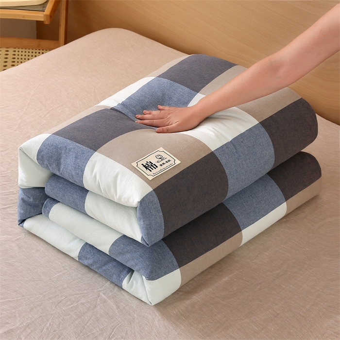 91家纺网 家纺一手货源 找家纺 好睡棉 2025新款无印风可拆洗新疆棉花被冬被春秋被夏被四季被子被芯 蓝白大格