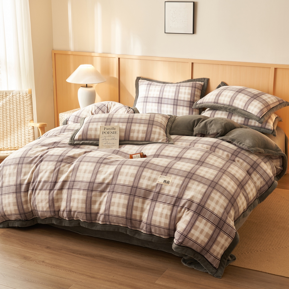 91家纺网 家纺一手货源 找家纺 子由家居 2025新款牛奶绒无印风可拆洗冬被被子被芯 洛卡灰格