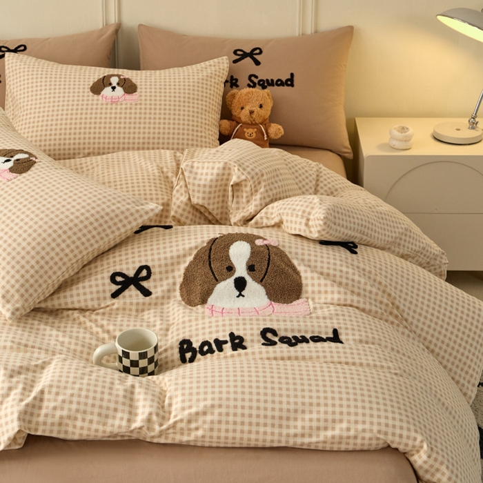 91家纺网 家纺一手货源 找家纺 （总）蓝邻家纺 2025新款全棉磨毛卡通刺绣款四件套--毛巾绣系列